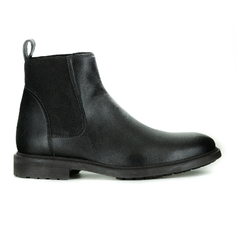 Oscar Chelsea Boot in Black from Novacas